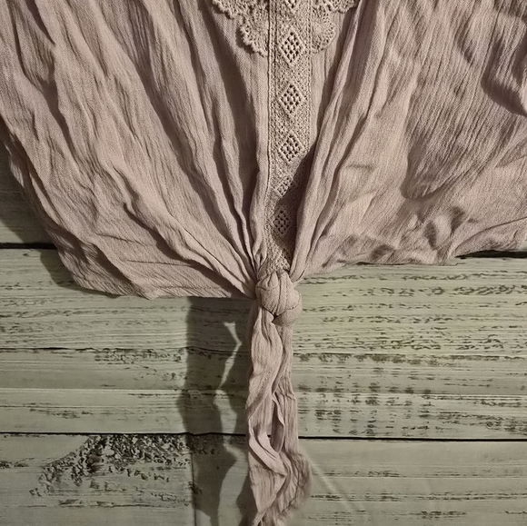 2 No Boundries Lace Shortsleeve Blouse Tops Womans Juniors Size Small - Picture 8 of 9